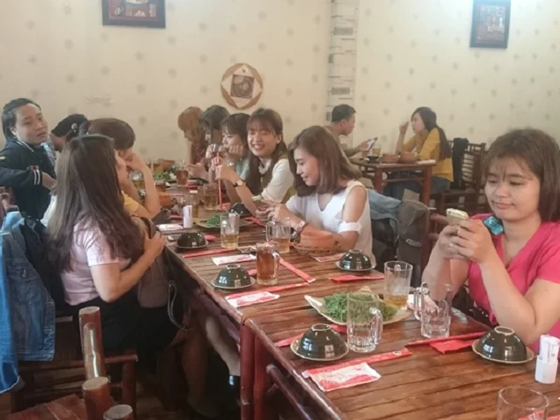 Nhà Hàng Cơm Niêu Việt Nam