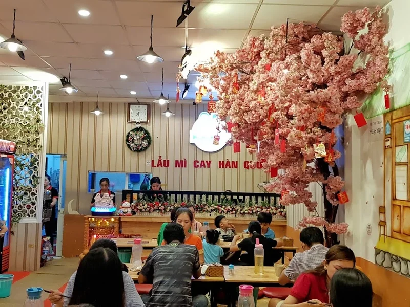 Lẩu Mì Cay Hàn Quốc HANAMI Long Xuyên