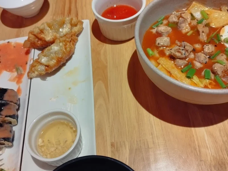 Moon - Cái Tiệm Hàn Quốc