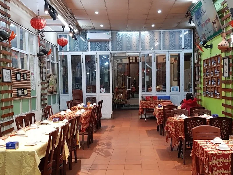 Cơm Niêu Cá Bống Huế