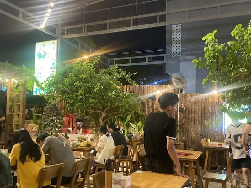 Ở ĐÂY BÁN MÓN THÁI