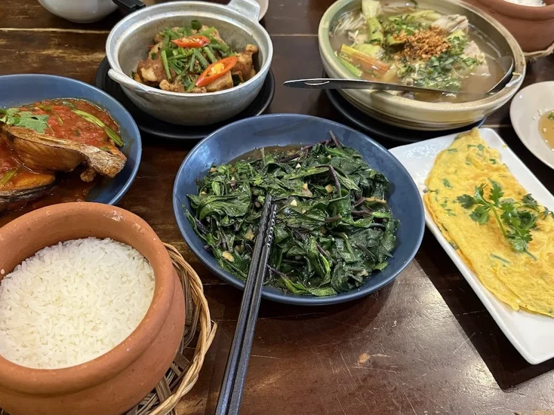 Hẻm Kitchen - Bếp Hẻm - Thai Food