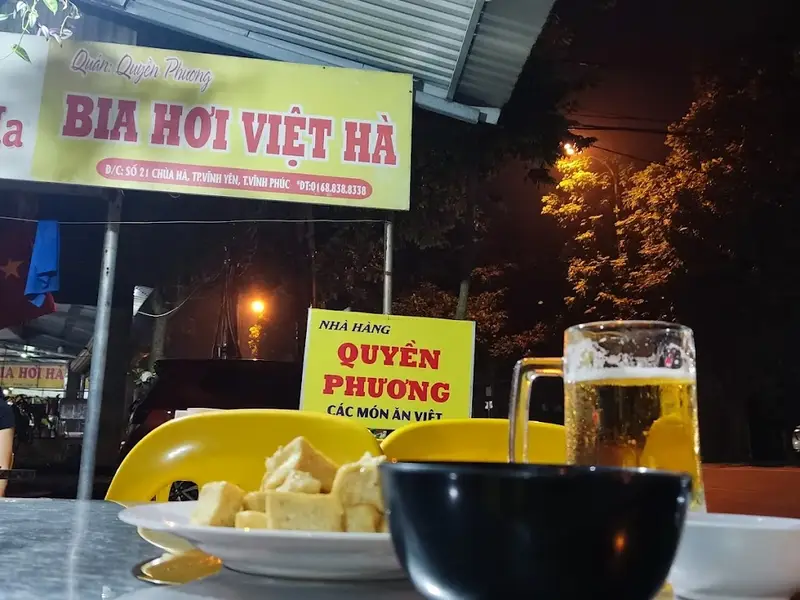 Quán Bia Hơi Quyền Phương bia Việt Hà