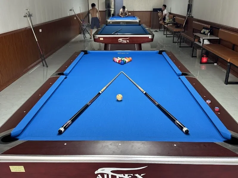 Quán bi - a anh tuấn