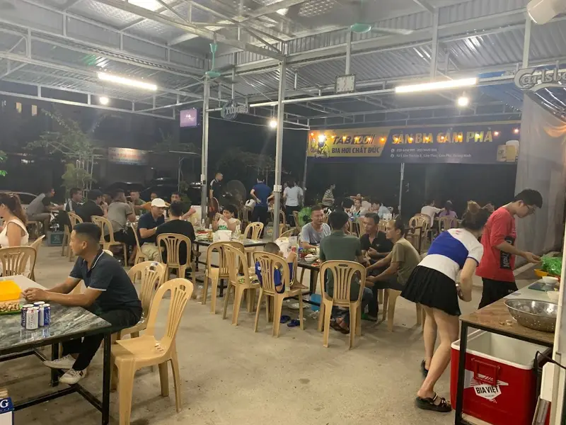 Sân bia Cẩm Phả