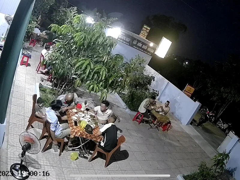 Bia Hơi Hải Sản Hợp Lệ