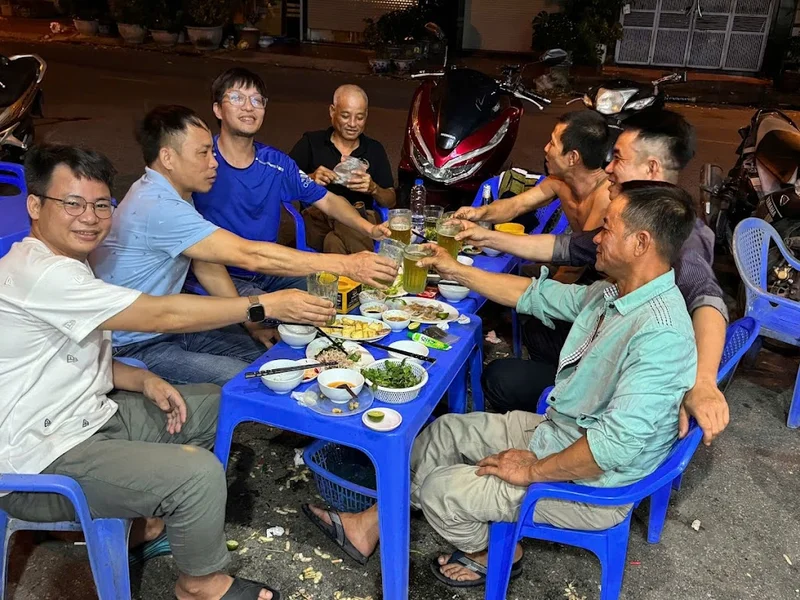 Quán bia hơi Hà Nội