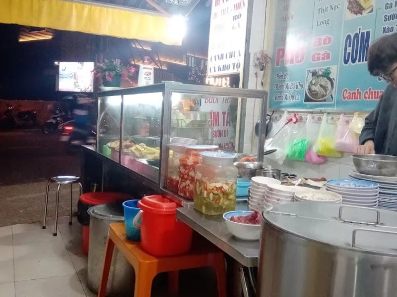 Cơm Tấm Sườn Tý Mập Sài Gòn