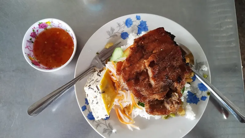 Cơm tấm Nga