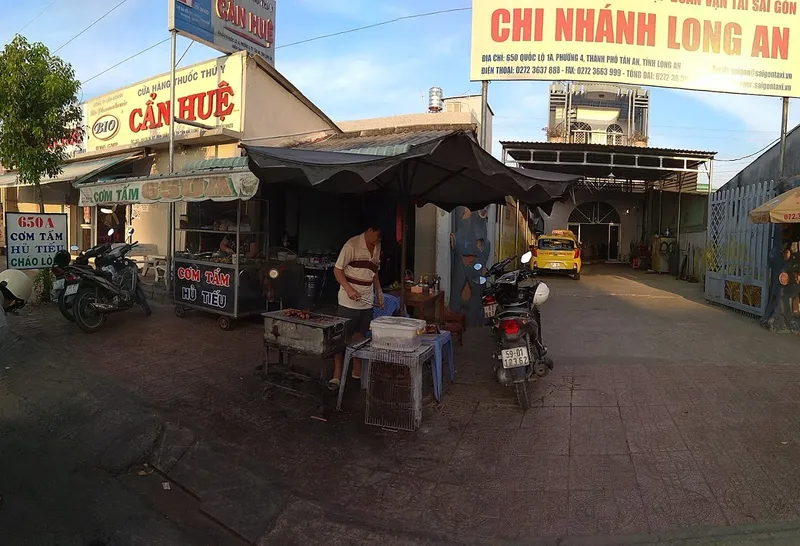 Quán Cơm Tấm 650
