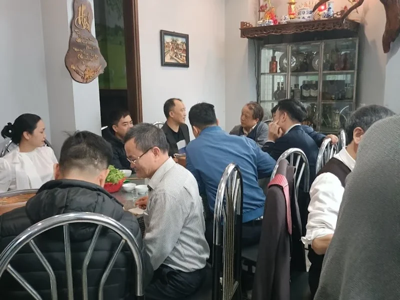 Quán Cơm Tám Tuyết Nga