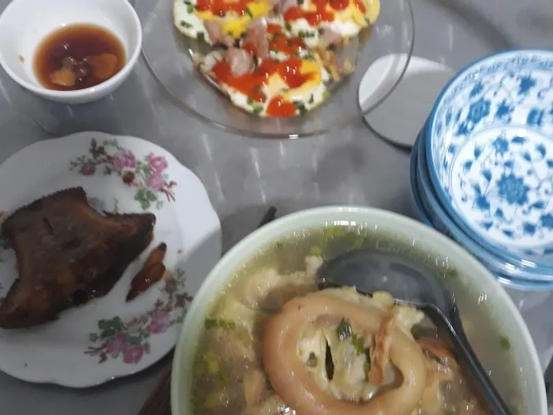 Quán Ăn Gia Đình Tư Thương