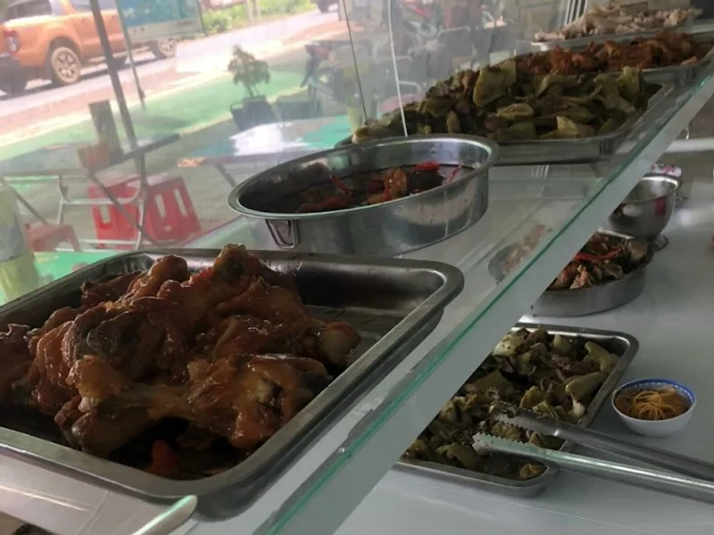 Quán Cơm Niêu Bình Dân Chị Em Sông Trầu