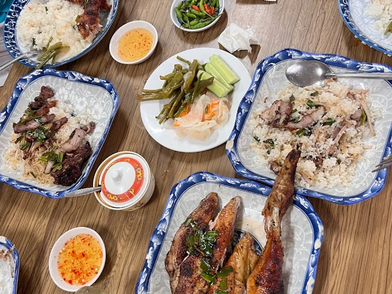 Quán Cơm Tấm Bà Tư Cần Thơ