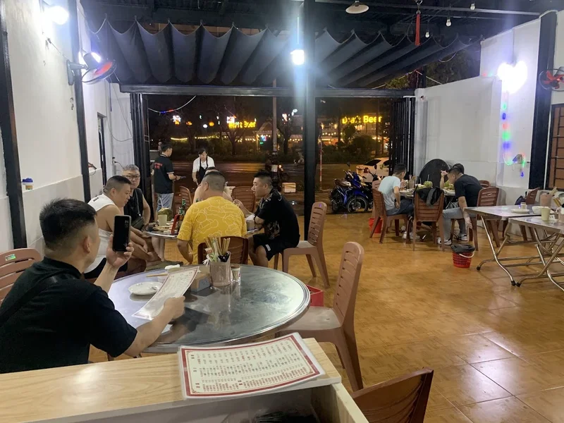 GIó Biển - Cơm Gia ĐÌnh Bình Dân