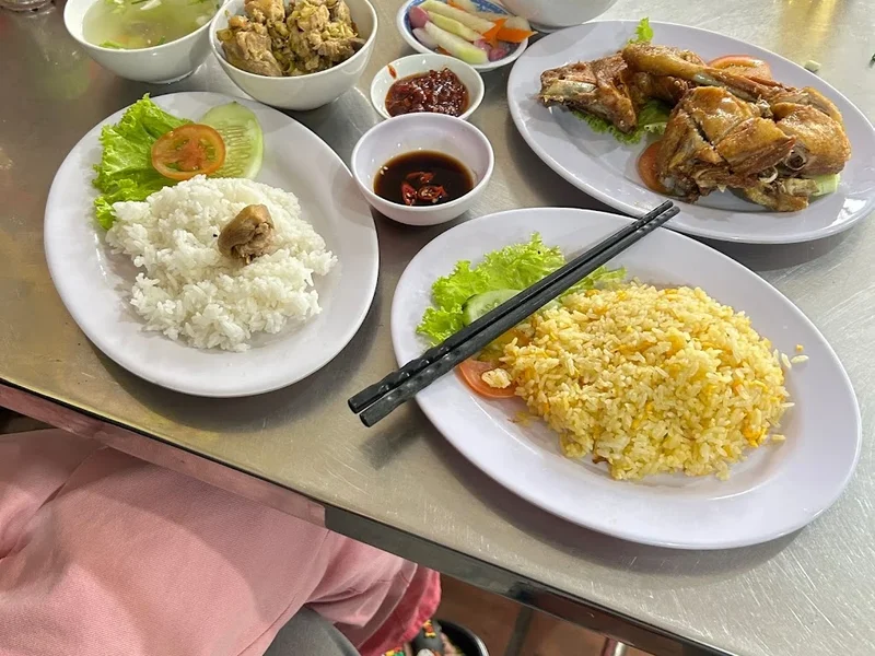 Quán Cơm Gà 9 Ly