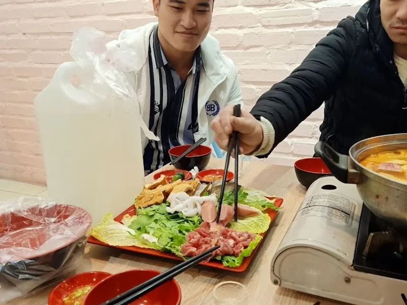 Ăn vặt Hachi Hachi