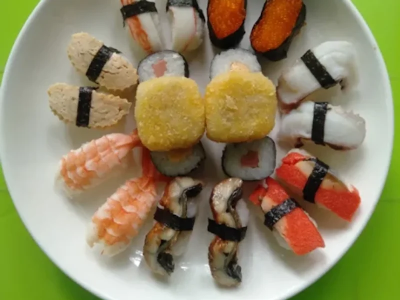 Quán vietnamese sushi