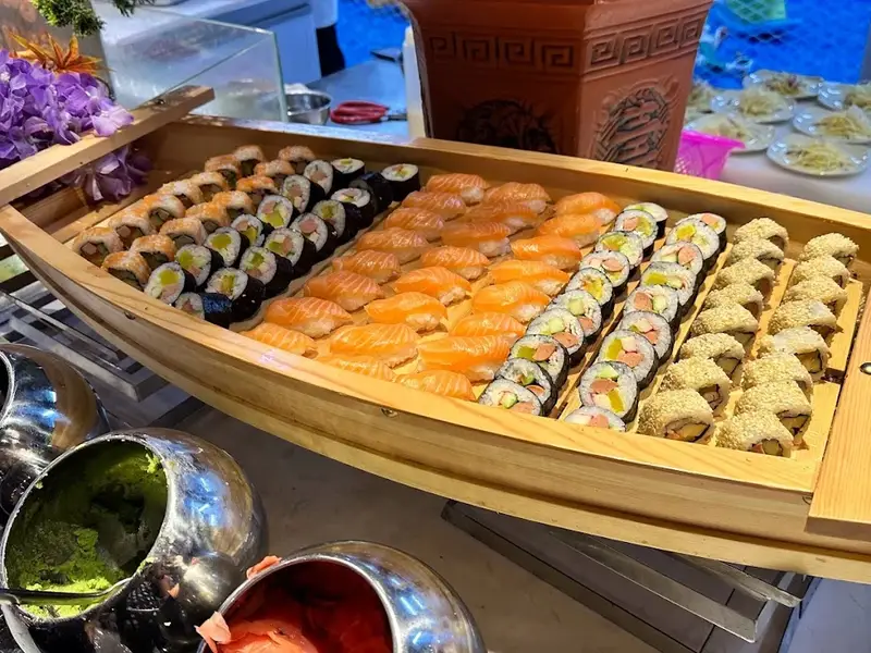 Sun buffet : Hải sản & Dimsum