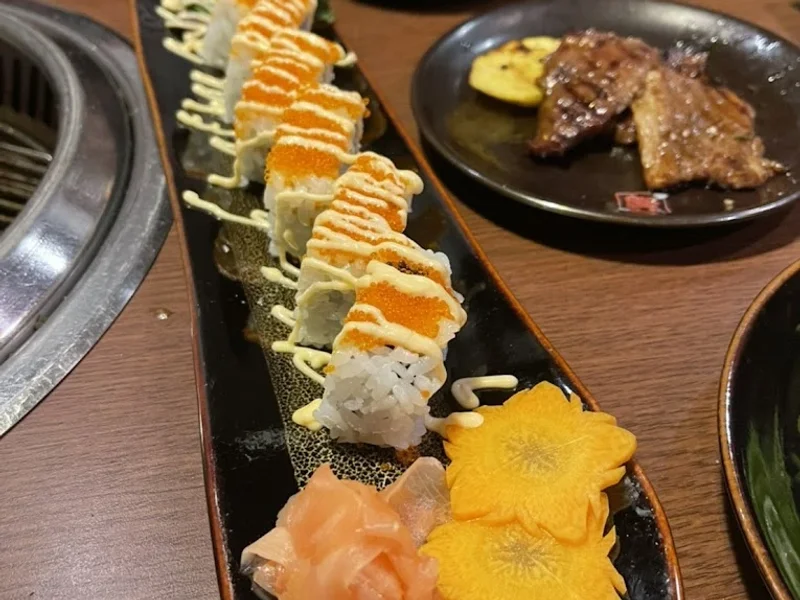 日本 焼肉 菊( Nhà Hàng Nướng Nhật Bản Hoa Cúc Vàng)