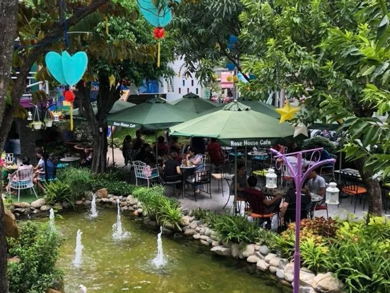 Cafe Rose House - Cafe Đẹp Thủ Dầu Một