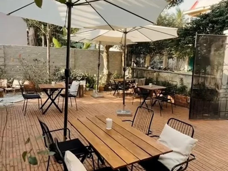 Feribe Cafe & Bistro