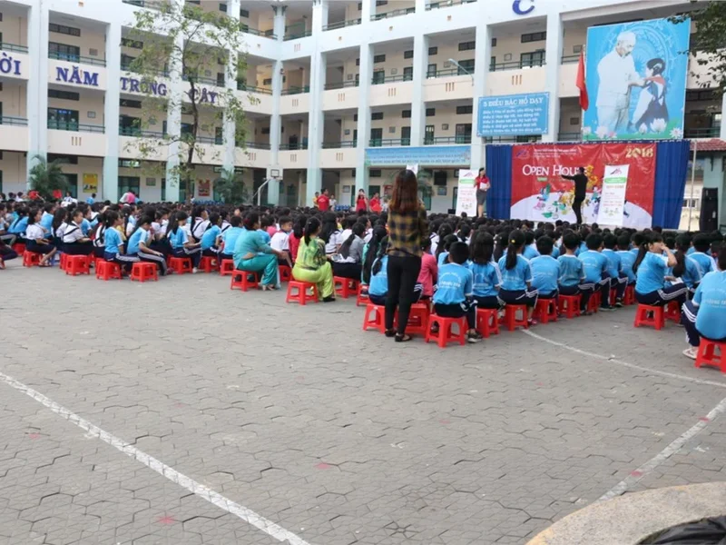 Trường Tiểu học Lê Trọng Tấn