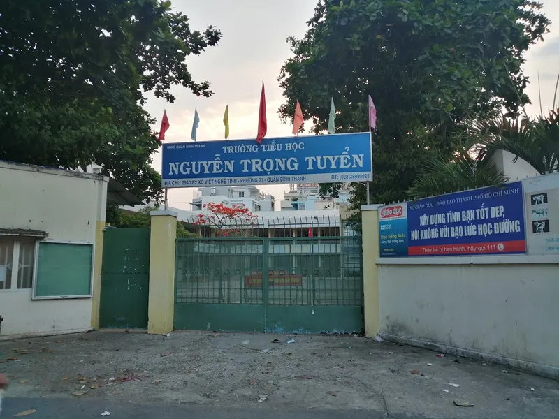 Trường tiểu học Nguyễn Trọng Tuyển