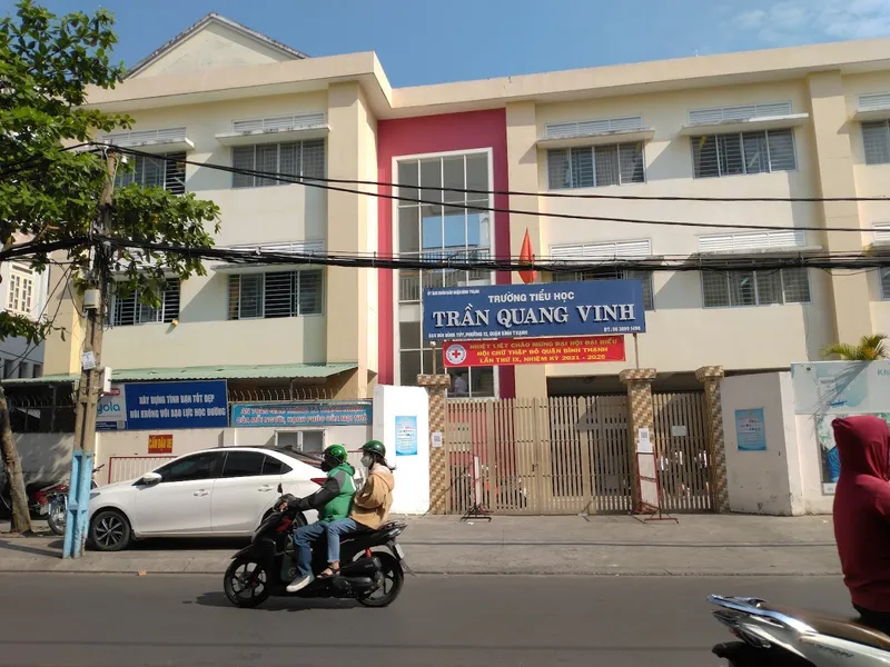 Trường Tiểu học Trần Quang Vinh