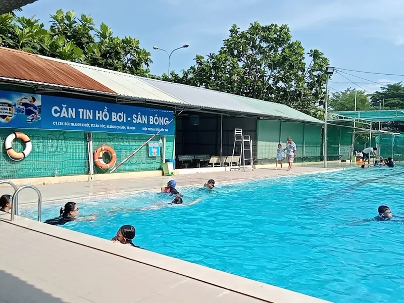 Trường THCS Tân Túc