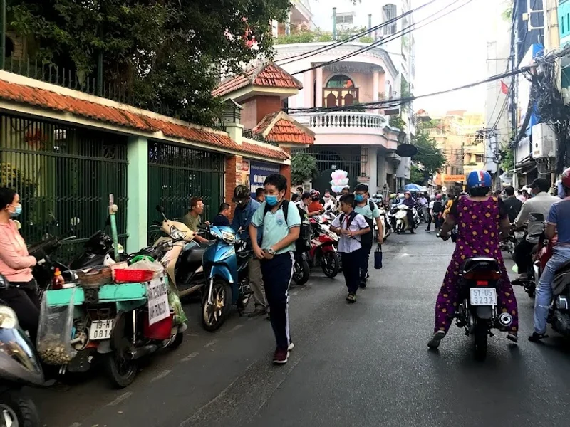 Trường THCS Kiến Thiết