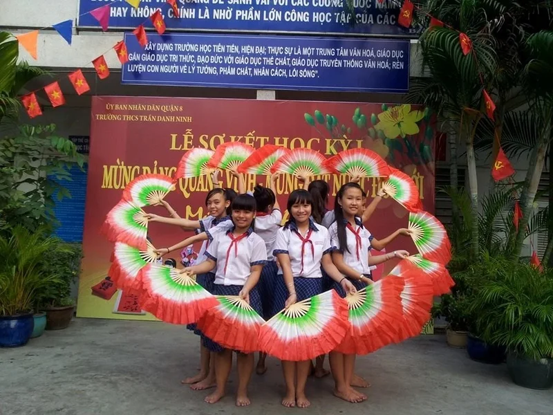 Trường THCS Trần Danh Ninh