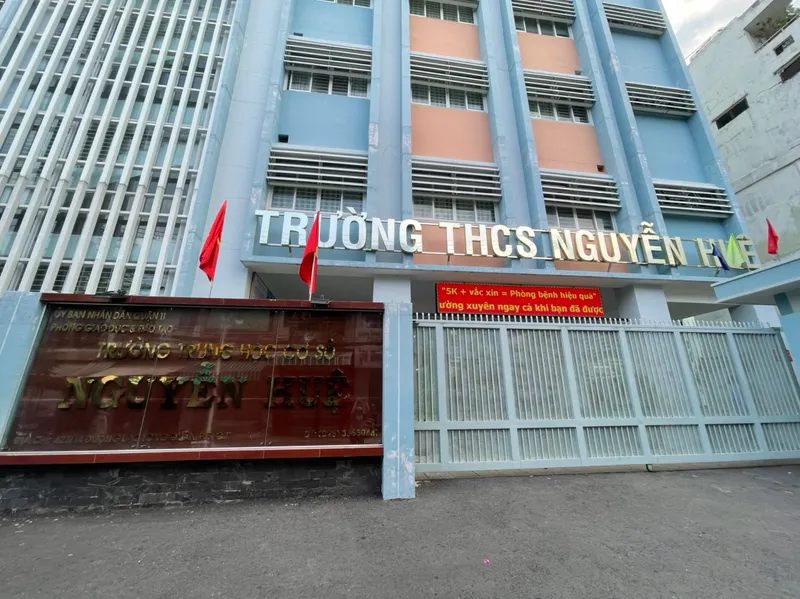 Trường THCS Nguyễn Huệ