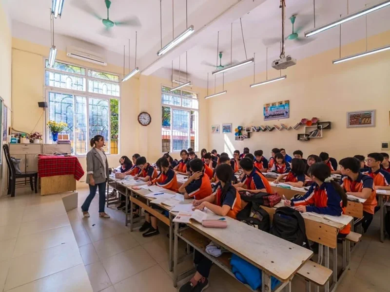 Trường THCS Nguyễn Công Trứ