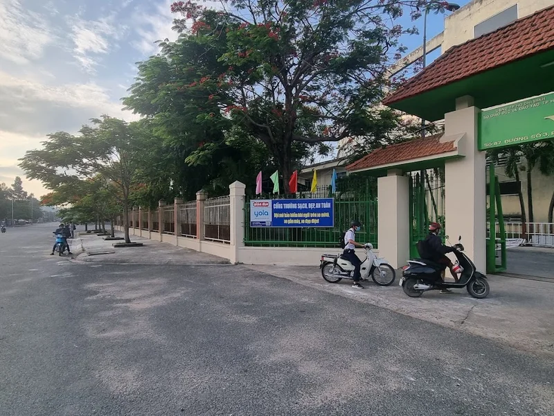 Trường THPT Vĩnh Lộc