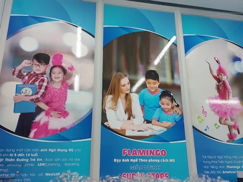 Trung Tâm Ngoại Ngữ Hồng Hạc