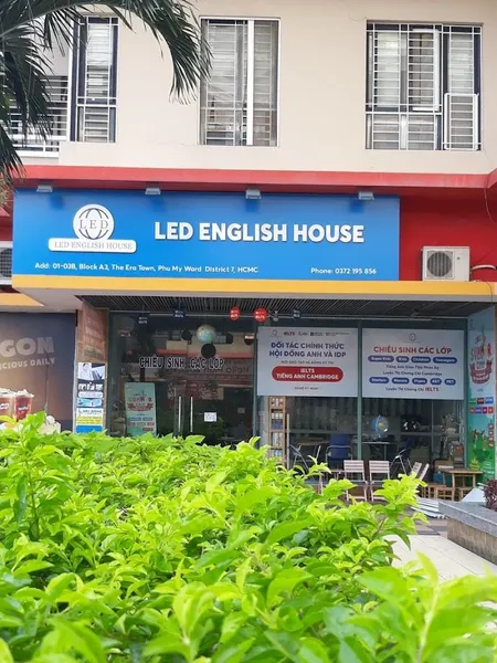 LED ENGLISH HOUSE