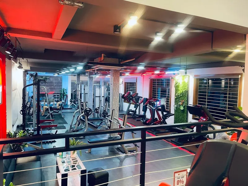 PHÒNG GYM KEYFIT (Lầu 1 - 104 Nguyễn Trãi P.3, Quận.5, HCM)