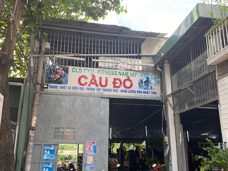 Gym cầu đỏ