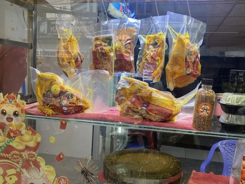 Bác 2 Voi: Gà Ủ Muối Đậm Vị - Lâm Văn Bền - Quận 7