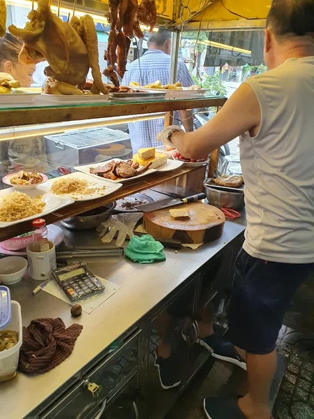 Cơm Gà A Thòn