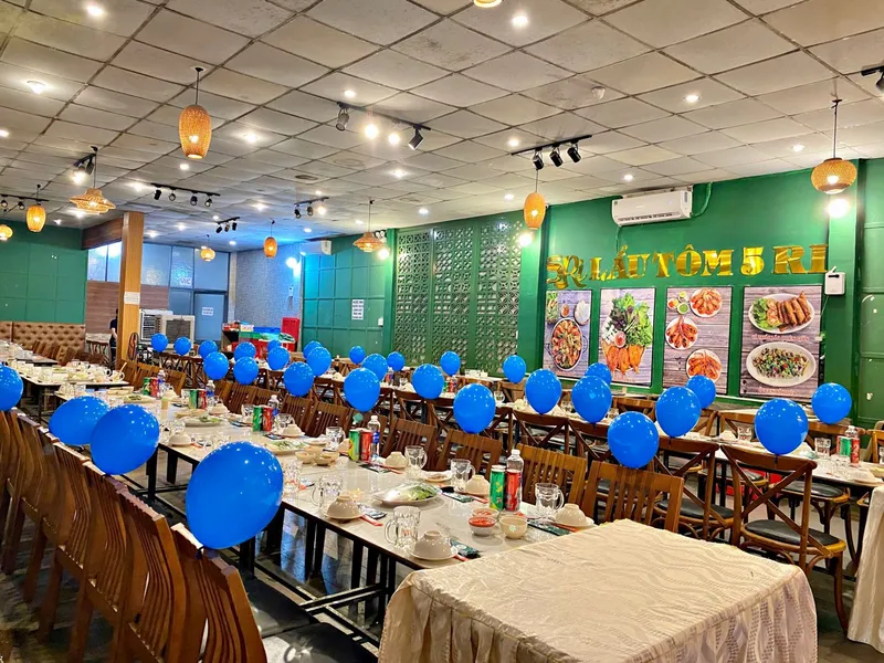 Lẩu tôm Năm Ri 5