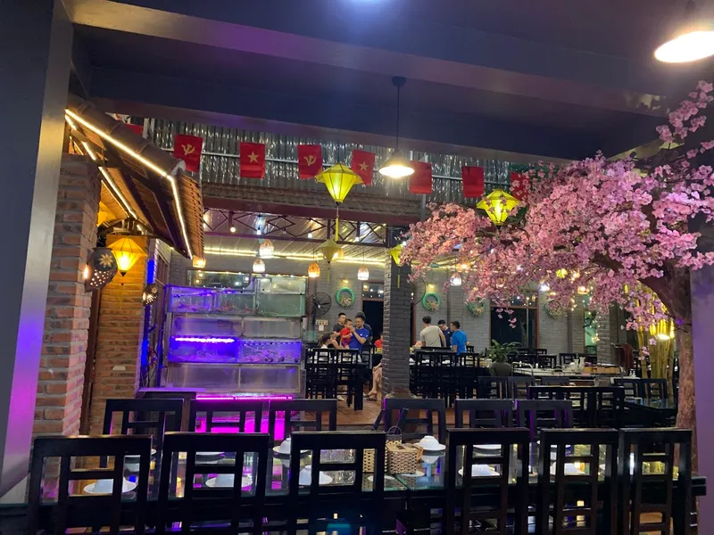 Nhà hàng Hương Quê