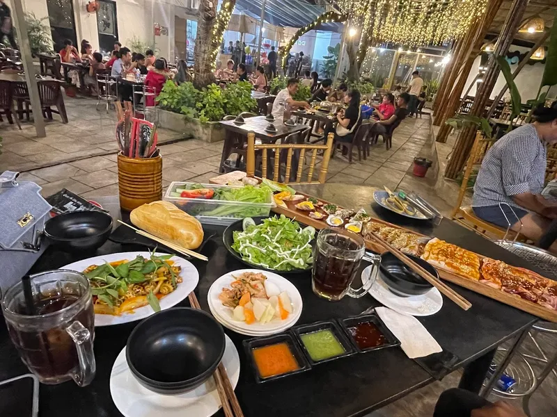 Hẻm Khói Garden - Quán Ăn Sân Vườn Long Thành