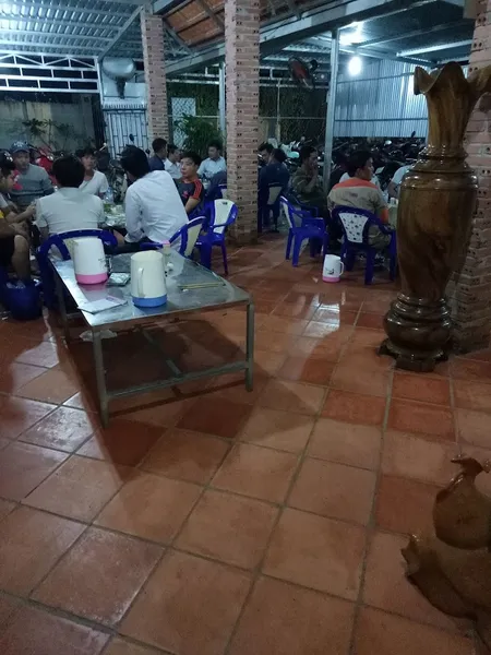 Quán trâu Long thành