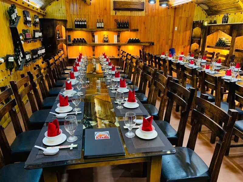 Nhà hàng hải sản Keeng