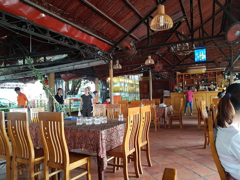Hải sản Phượng Hoàng 2 - địa điểm ăn uống ngon nên ghé đến tại Dương Đông