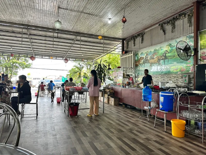 phở Lý Quốc Sư la ngà định quán đồng nai