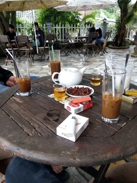CaFe Cỏ Mây