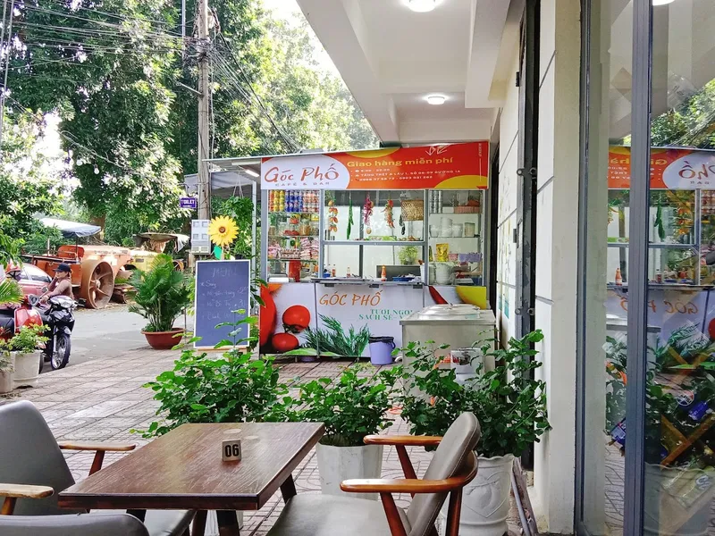 Cafe Góc Phố - Tân Đức
